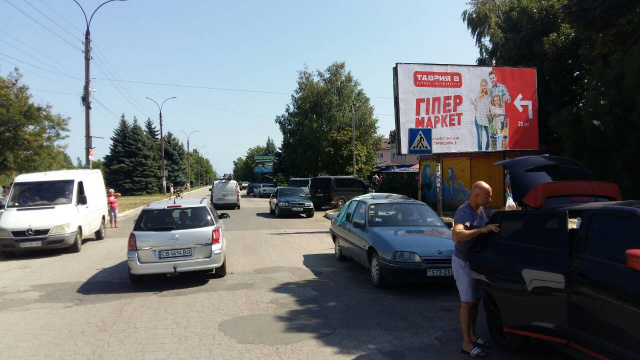 Щит 6x3,  ЦЕНТР, РЫНОК, банк "Пивденный", "Приватбанк", автостанция